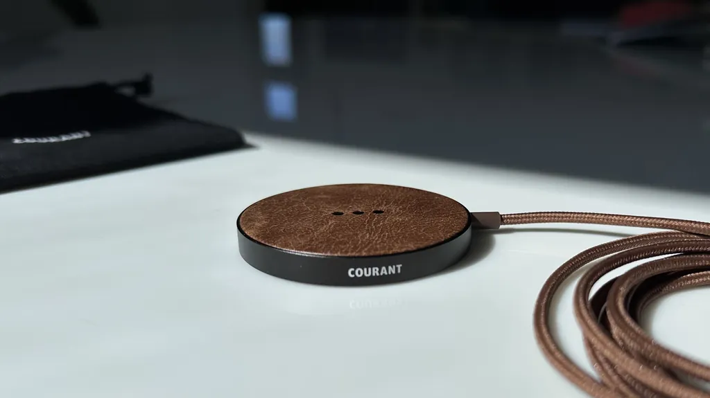 Courant MAG:1レザーMagSafe充電器を詳しくレビュー